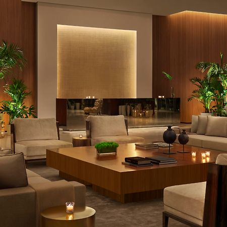 The Abu Dhabi Edition Ngoại thất bức ảnh The lobby of the Mandarin Oriental, Tokyo