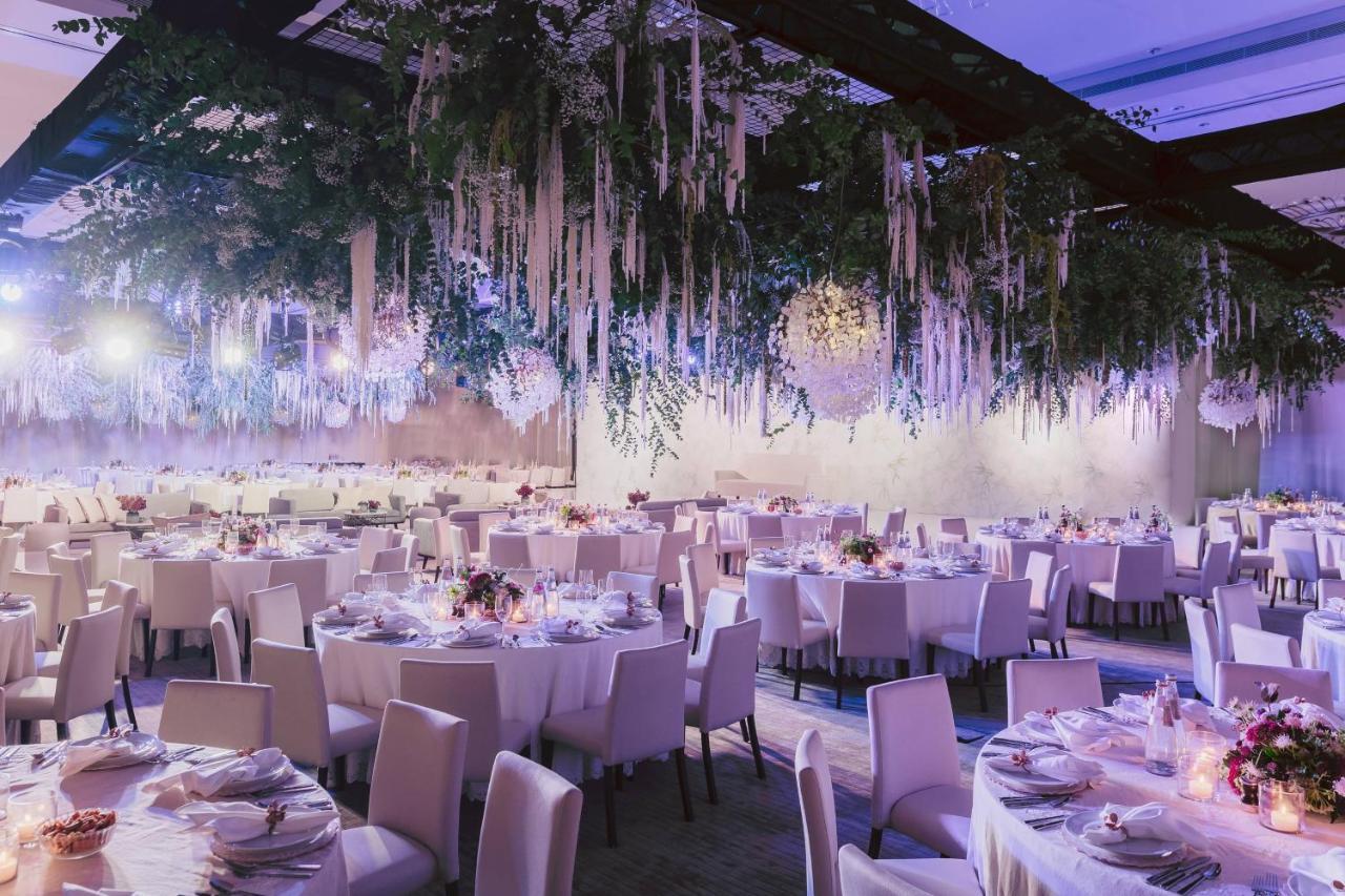 The Abu Dhabi Edition Ngoại thất bức ảnh The ballroom at the Four Seasons Hotel