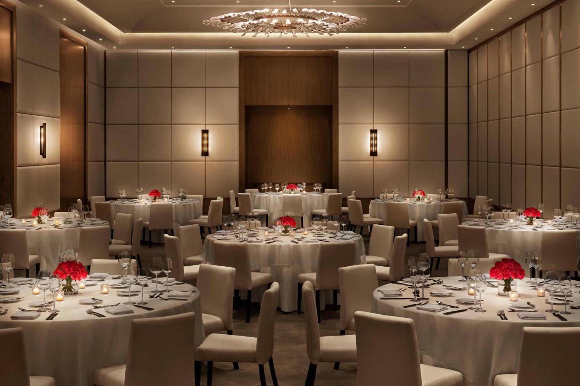 The Abu Dhabi Edition Ngoại thất bức ảnh The ballroom