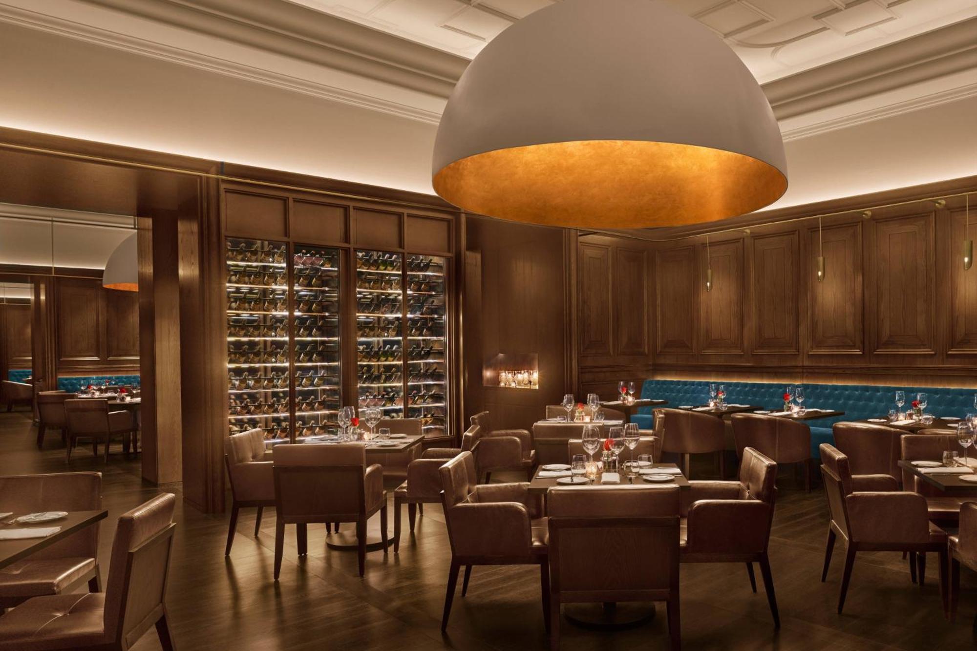 The Abu Dhabi Edition Ngoại thất bức ảnh The interior of the restaurant