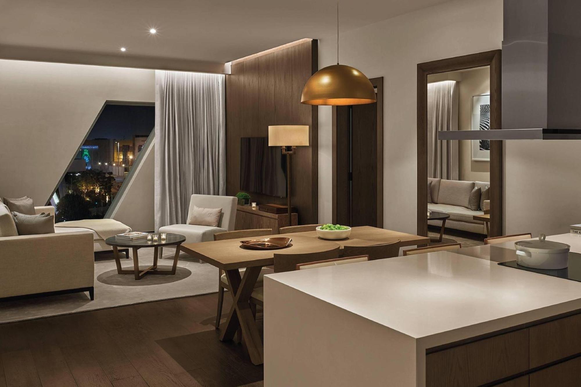 The Abu Dhabi Edition Ngoại thất bức ảnh The interior of a typical apartment